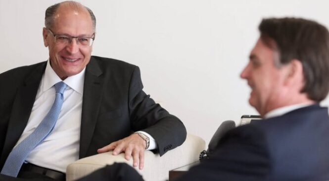 Bolsonaro e Geraldo Alckmin se encontram pela primeira vez em Brasília