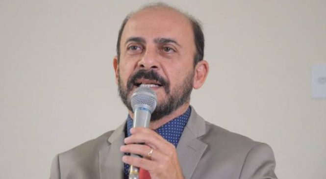 Vice-governador Antenor Roberto testa positivo pra Covid-19