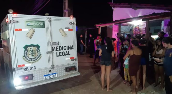 Homem mata esposa e atira na própria cabeça na frente dos filhos em Natal, diz Polícia Civil