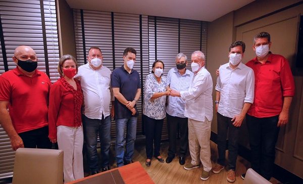 Lula conversa com Garibaldi e Walter para ter apoio do MDB em 2022