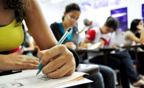 Prazo para pedir isenção de taxa de inscrição do Enem termina hoje (10)