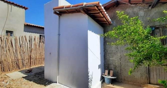 Em Água Nova/RN, a Prefeitura Municipal, por meio das Secretarias de Saúde e Obras, concluiu melhorias sanitárias no município