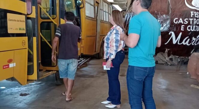 Prefeita Mazé de Martins acompanha pessoalmente vistoria nos ônibus escolares do município