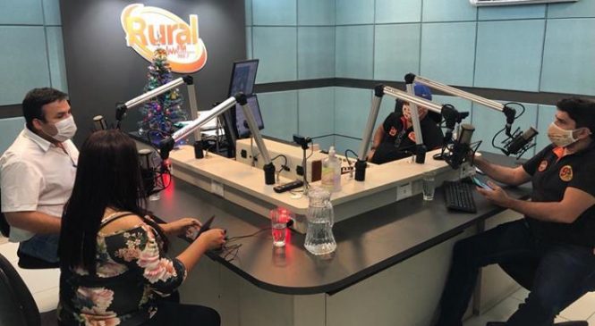 Sob efeito de drogas, homem invade rádio em Caicó e agride comunicador
