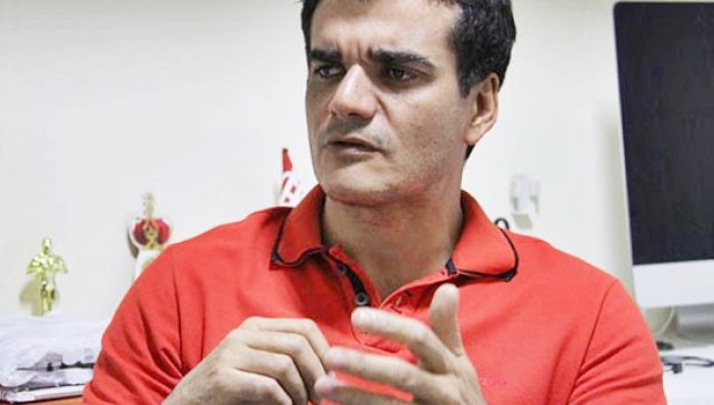 Filiado ao MDB, o ex-prefeito Fabrício Torquato terá que pedir votos para Fátima Bezerra e Lula.