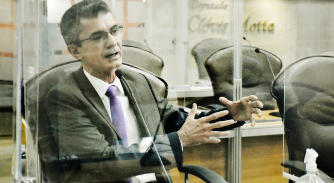 Francisco do PT destaca medidas do Governo do RN para Saúde e Educação do Seridó