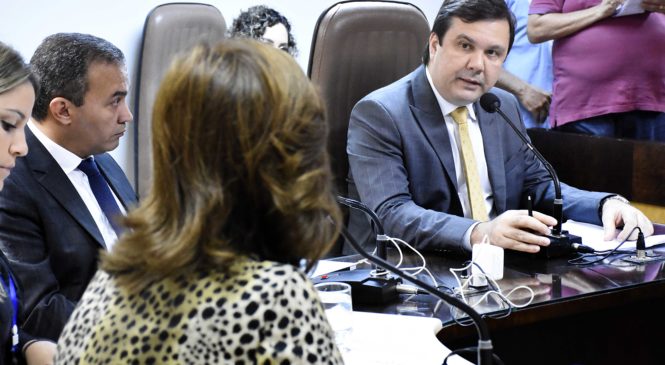 Deputado Galeno Torquato vota na CCJ pelo fim dos quinquênios dos Servidores Públicos