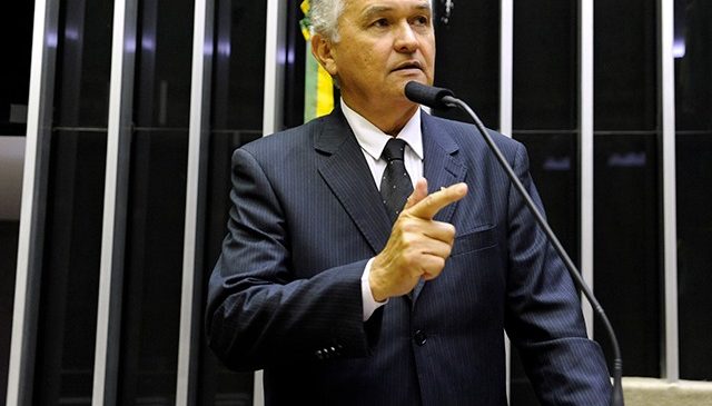 Leia a nota do PSL que quer expulsar Girão do partido