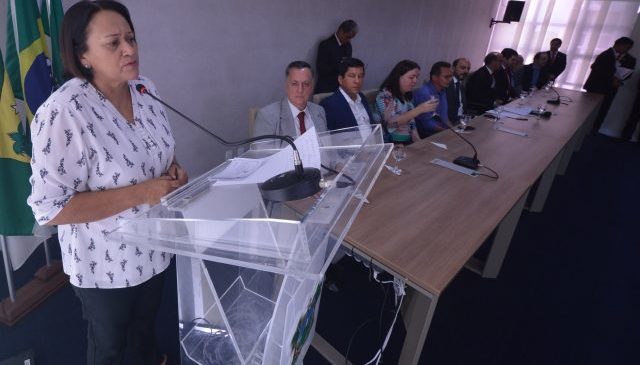 “Cada centavo que entrar no cofre usarei para pagar os servidores”, diz Fátima