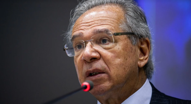 Críticas de Guedes elevam insatisfação na equipe do Banco Central