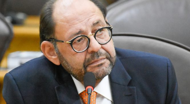 GUSTAVO CARVALHO COBRA GOVERNABILIDADE NO ESTADO