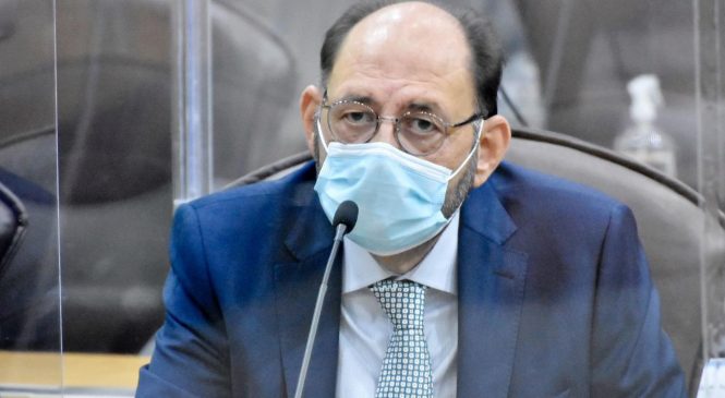 Gustavo Carvalho quer informações sobe critérios de distribuição de vacinas aos municípios do RN