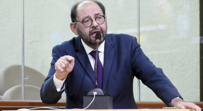 GUSTAVO CARVALHO CHAMA ATENÇÃO PARA CONDIÇÕES DA SAÚDE PÚBLICA