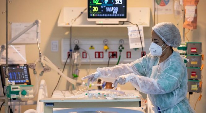 Covid: Brasil tem semana epidemiológica com menos mortes desde março