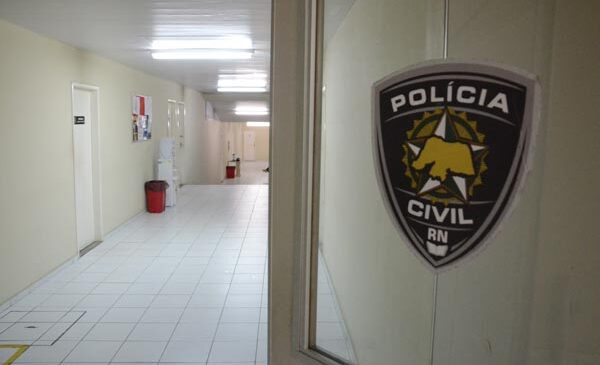 Polícia apreende adolescentes que espancaram criança de 6 anos; vítima perdeu parte da visão
