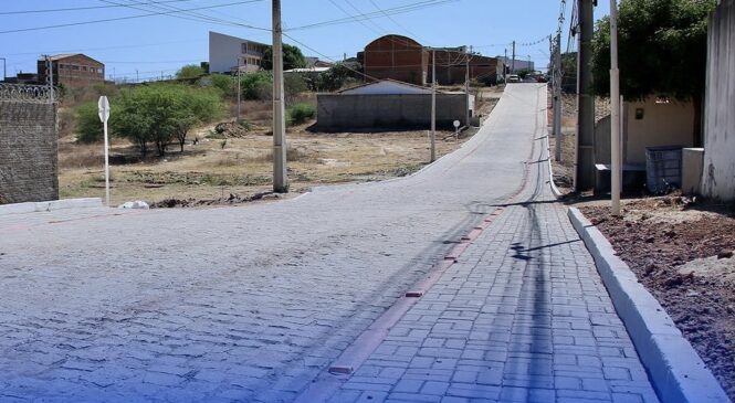Prefeitura de Pau dos Ferros entrega mais uma obra importante para o bairro Aluísio Diógenes