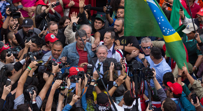 Se Moro não esmagou Lula no tribunal, PT venceu outra de goleada!