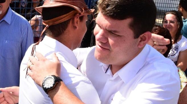 PL e PSD pressionam prefeito Allyson Bezerra por vaga de vice