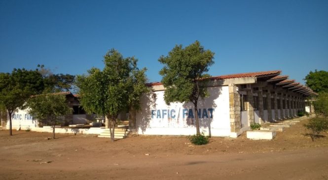 Bandidos fazem arrastão e roubam alunos em universidade do Oeste potiguar