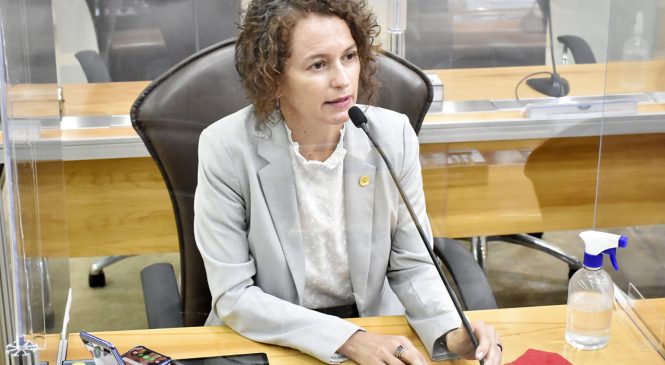 Isolda solicita ao Governo do RN reformular vacinação contra a Covid-19 para fazer plano avançar