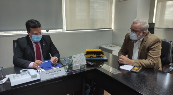 Senador Jean garante ônibus escolares para 43 municípios do RN
