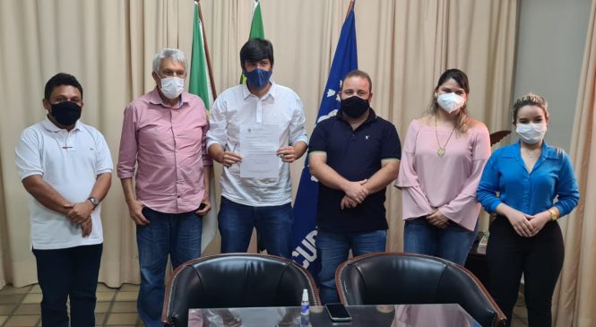 João Maia visita Tenente Laurentino e Currais Novos e leva garantia de recursos para Saúde