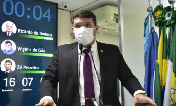 LAWRENCE PROPÕE FRENTE EM APOIO AOS CONSELHOS TUTELARES