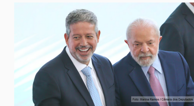 Lira pressiona governo a liberar cargos; Lula quer distância