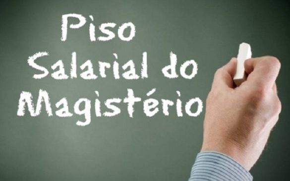 MEC divulga em breve o Reajuste do Piso Salarial dos Professores em 2023; Confira valores.