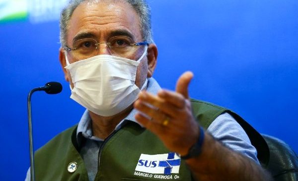 Queiroga diz que novo contrato da CoronaVac depende de registro definitivo