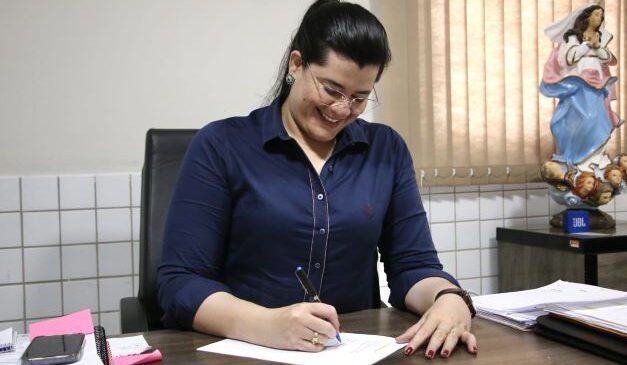 Unilateralismo do PT empurrou Mariana Almeida para aliança com Allyson Bezerra