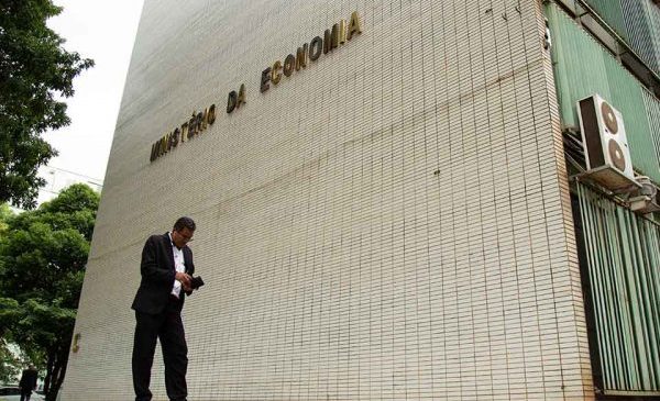 Governo quer liberar R$ 40 bi do Orçamento para o novo Bolsa Família
