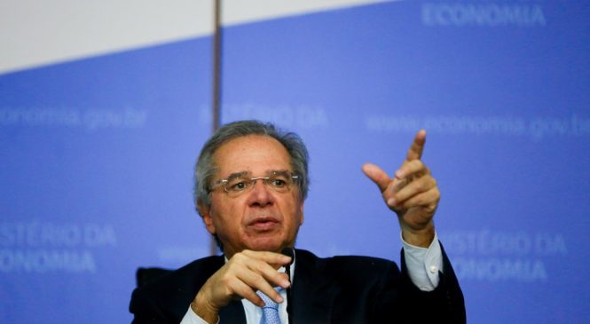 Guedes anuncia privatização dos Correios e de 16 empresas