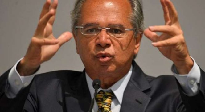 Guedes pedirá dinheiro do FMI para países emergentes