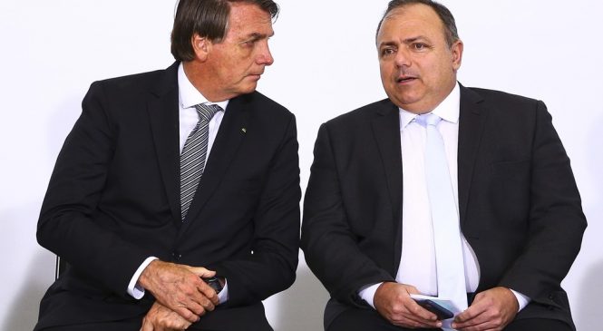 Ministro Pazuello se une ao consórcio Nordeste para comprar 39 milhões de doses da Sputnik V