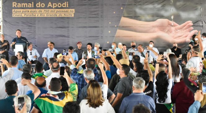 Deputados participam de agenda de Bolsonaro para liberação de obras do Ramal Apodi