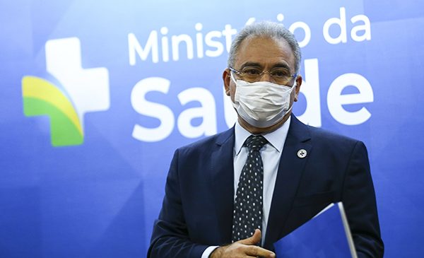 Ministro da Saúde testa positivo para Covid-19