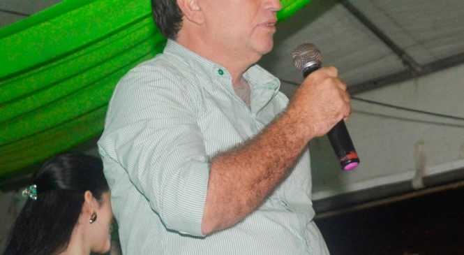Prefeitura realiza limpeza urbana e restauração da iluminação pública em Almino Afonso
