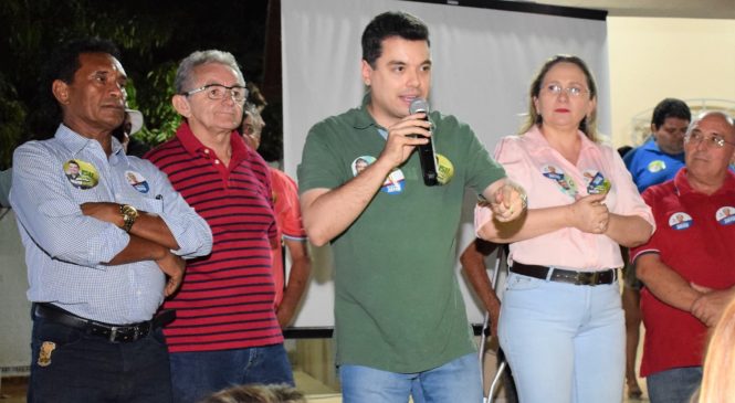 Prefeita de Umarizal reúne multidão para declarar apoio a Walter Alves e Getúlio Rêgo