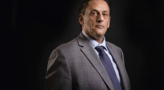 Frederick Wassef diz que escondeu Queiroz para ‘proteger’ Bolsonaro