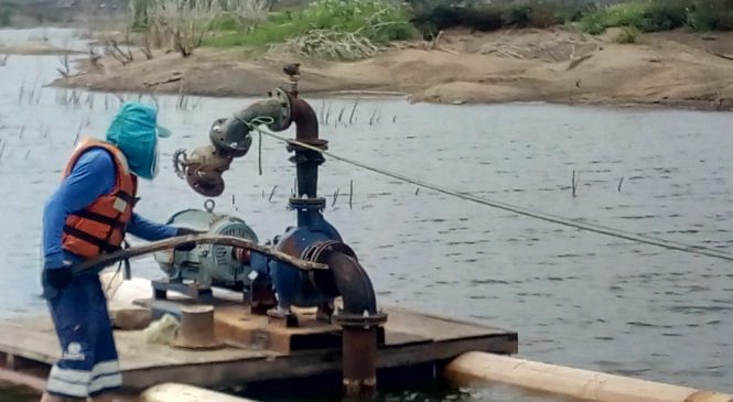 CAERN de Pau dos Ferros continua serviços de manutenção e recuperação da adutora de engate rápido