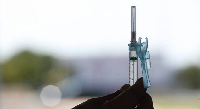 Brasil tem 107 milhões vacinados com ao menos uma dose; país ultrapassa marca de 20% da população totalmente imunizada