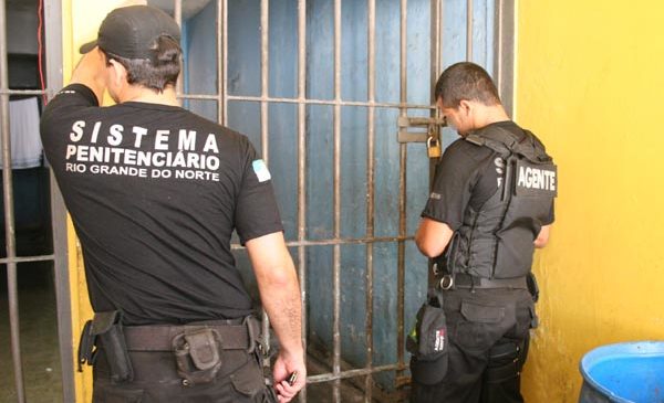 Lançado edital de concurso com 571 vagas para agente penitenciário no RN