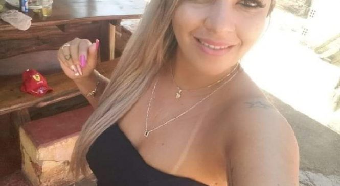 Barbeiro é suspeito de matar ex-namorada a facadas em frente a filha da vítima