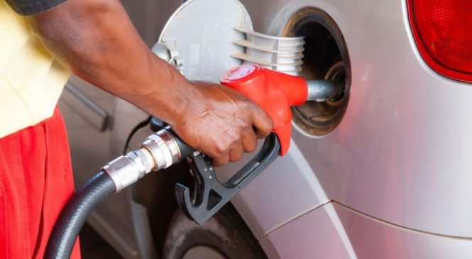 FAZ O L: Gasolina pode subir até 11,45% com nova alíquota do ICMS