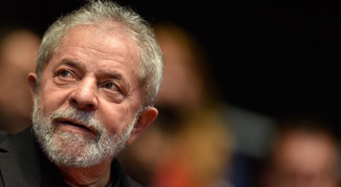 Desembargadores condenam Lula por unanimidade; aliados prometem reagir nas ruas