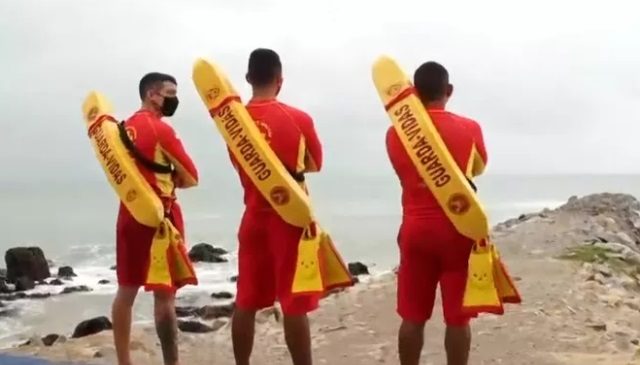 Bombeiros encontram dois corpos durante buscas por surfista mirim desaparecido em Natal