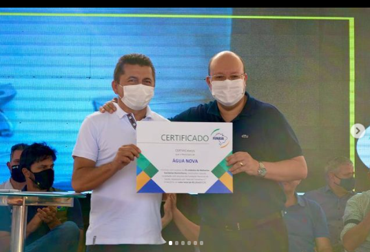Prefeito Ronaldo Souza recebe certificado da FUNASA de melhorias sanitárias