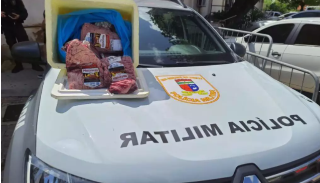 Advogada é presa após furtar quase R$ 1 mil em carnes em rede de supermercados de Natal