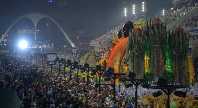 Comitê científico aprova carnaval no Rio e vacinação em crianças